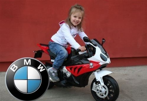 Elektromos motor Gio BMW S1000 RR modell gumi kerékkel, slusszkulccsal, levehető oldalsó segéd kerekekkel - kép 4