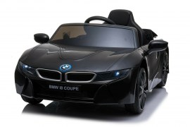 Elektromos kisautó Gio BMW I8 Coupe bőrüléssel, gumi kerékkel, nyitható ajtóval, 2.4 GHZ távirányítóval, ponyvával